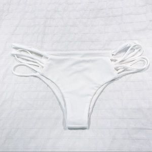 kaohs white bikini bottoms